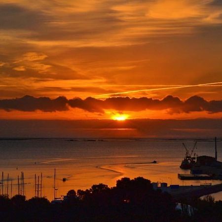 Apartmán Atico De Lujo Con Vistas Al Mar Sant Carlos de la Ràpita Exteriér fotografie